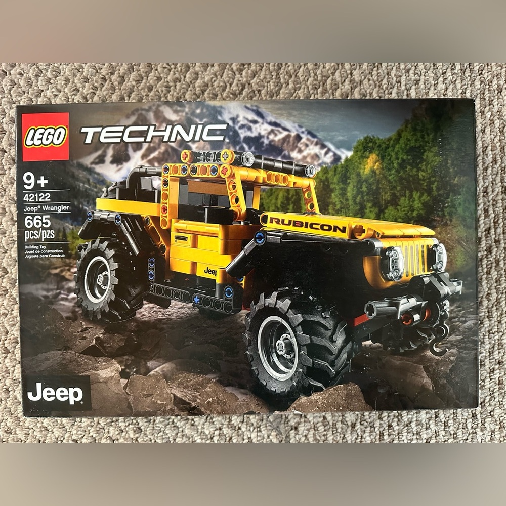 LEGO Technic Jeep Wrangler building kit